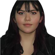 Profesora de diferentes asignaturas con tiempo parcialmente libre para realizar tutorías a estudiantes que lo necesiten